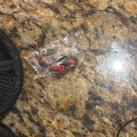 Bluetooth wireless headphones. Red and black - Picture 6 of 10